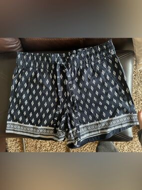 LOFT Black Printed High-Waist Women’s Shorts